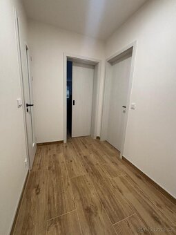 Nabízíme k pronájmu krásný byt o dispozici 2+kk o celkové pl