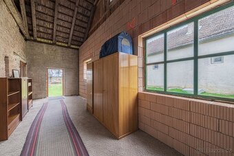 Nabízíme k prodeji samostatně stojící rodinný dům se zahrado
