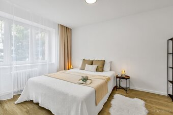 REÁLNÉ FOTOGRAFIE! Nabízíme k prodeji moderní světlý byt v o