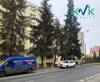 Nabízíme k pronájmu světlou a prakticky řešenou garsoniéru p