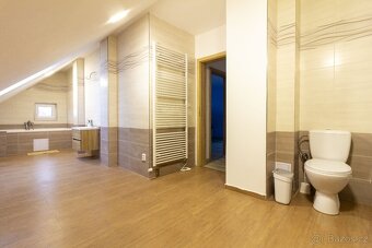 Prodej rodinného domu v obci Hostomice, KÚ Hostomice pod Brd