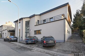 Nabízíme k pronájmu 1 lůžkové, 2 lůžkové a 3 lůžkové pokoje 