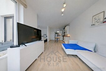 Ev.č. 01527 Prodej bytu 2+kk, 53 m² + lodžie 5,8 m², Praha 9