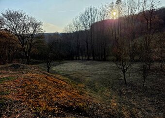 Nabízím jedinečný pozemek o výměře 1 671 m² v obci Doubravy 