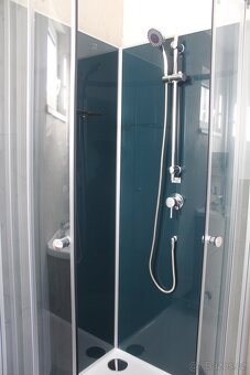 🏠 Moderní bydlení, které dává smysl! Hledáte úsporný dům bez