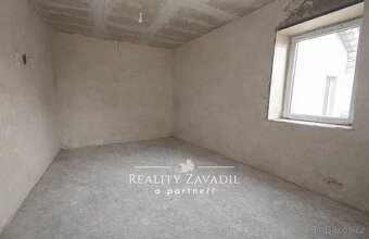 Ev.č. 01187 PROSTORNÝ BYT 3+kk, 112 m² + PŘEDZAHRÁDKA 36 m² 