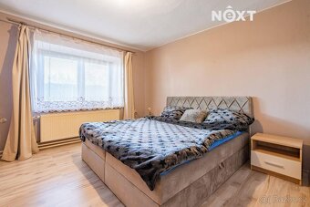 Prodej rodinného domu s uzavřeným dvorem a velkým pozemkem –