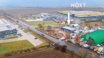Popis objektu
Hala o zastavěné ploše 230 m² je dispozičně ro
