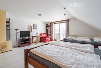 Nabízíme ke koupi prostorný zděný komerční objekt ve vyhledá