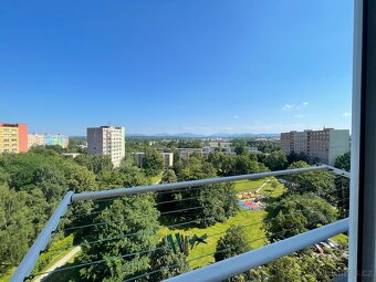 Nabízím dlouhodobý pronájem bytu 2+1, 55m2. Byt je čerstvě p