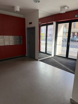 Nabízíme k pronájmu moderní, nízkonákladový byt 1+KK o rozlo