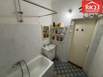 Ev.č. 02079 Nabízíme k pronájmu samostatný zařízený pokoj o 