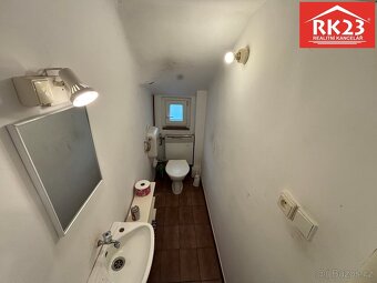 Ev.č. 02079 Nabízíme k pronájmu samostatný zařízený pokoj o 