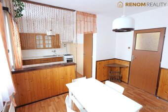 Ev.č. 01035 Pronájem rodinného domu 5+1 se zahradou a garáží