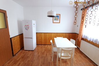 Ev.č. 01035 Pronájem rodinného domu 5+1 se zahradou a garáží