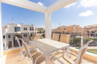 Nabízíme k prodeji krásný penthouse - apartmán v exkluzivním