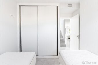 Představte si, že otevřete dveře svého nového penthousu v El