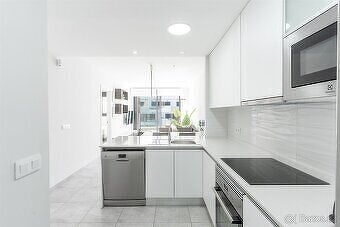 Představte si, že otevřete dveře svého nového penthousu v El