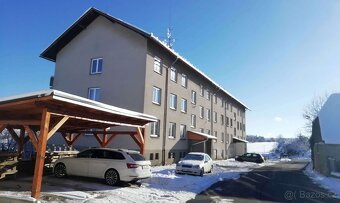 Byt ve zděné bytovce 9 km od Lipna. Pronájem bytu ve 3. podl