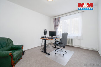 Nabízíme k prodeji světlý byt o dispozici 3+1 a výměře 63 m²