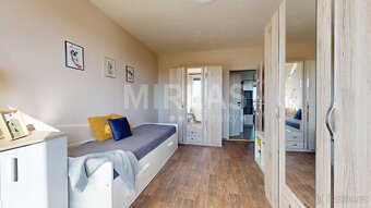Nabízíme k prodeji byt 3+1 o užitné ploše 71 m² (celkem 80 m
