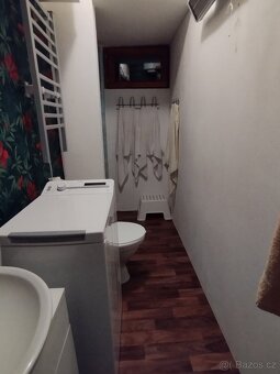 za hezký pozemek cca 500m2 a více + doplatek v hotovosti.Pro