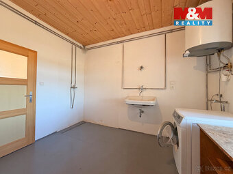Nabízíme k prodeji rodinný dům o dispozici 2+1, využívaný ja