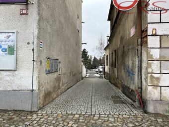 Ev.č. 00639 Měšťanský dům s rodokmenem, ne s marketingem. Př