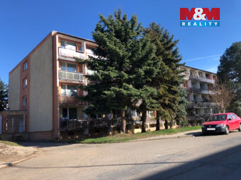 Nabízíme k prodeji byt 1+1 o užitné ploše 35 m² v panelovém 