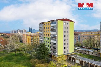 Nabízíme k prodeji prostorný družstevní byt 3+1 o užitné plo
