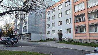 V žádané lokalitě na Praze 6 Břevnov nabízíme k dlouhodobému