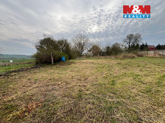 Nabízíme k prodeji pozemek o výměře 839 m², situovaný na kli