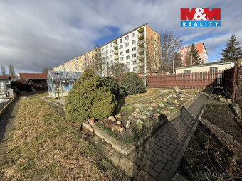 K prodeji je udržovaná zahrada o výměře 398 m² v Podbořanech