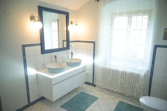 Nabízíme k prodeji unikátní komerční objekt o celkové rozloz