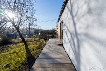 Prodej krásné a útulné dřevostavby s krásným výhledem na oko