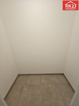 Ev.č. 02045 Prodej bytu 2+kk s balkonem v klidné části obce 