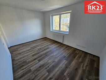 Ev.č. 02008 Prodej bytu 3+kk s balkonem v klidné části obce 