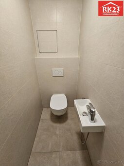 Ev.č. 02007 Prodej bytu 3+kk s balkonem v klidné části obce 