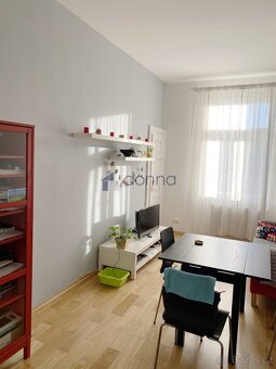 Nabízíme k pronájmu byt 2+kk, o ploše 46m², ve 4. patře cihl
