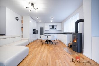 Prodej, domy/rodinný, 110 m2, Kruhy 435, 67902 Ráječko, Blan