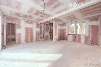 Nabízíme k prodeji novostavbu rodinného domu o dispozici 4+k