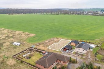 Exkluzivně nabízíme stavební pozemek o výměře 349 m² v klidn