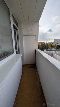 Nabízíme k pronájmu byt o dispozici 2+1 s balkonem a výměře 