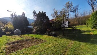 Ev.č. 27017 K prodeji chata v klidné části města, na ulici H