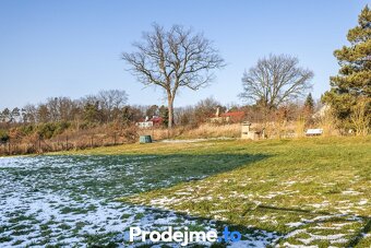 Ev.č. 100186 Stavební pozemek, který spojuje dostupnost Prah