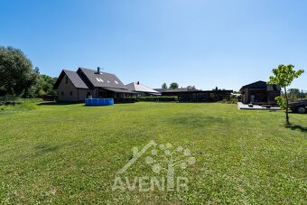 Ev.č. 69436 Exkluzivně nabízíme moderní rodinný dům 6+kk s g