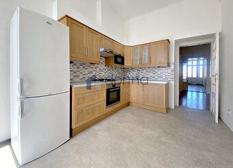 Nabízíme pronájem pěkného bytu 3+1 o ploše 120m2 + 2x balkon