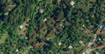 Nabízím k prodeji prostornou zahradu o výměře 1 130 m² v jed