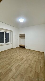 Nabízím k pronájmu krásný zrekonstruovaný byt o dispozici 3+