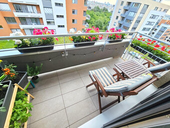 Nabízíme k pronájmu byt 2+kk o ploše 55,4 m2 + balkón 5,9 m2